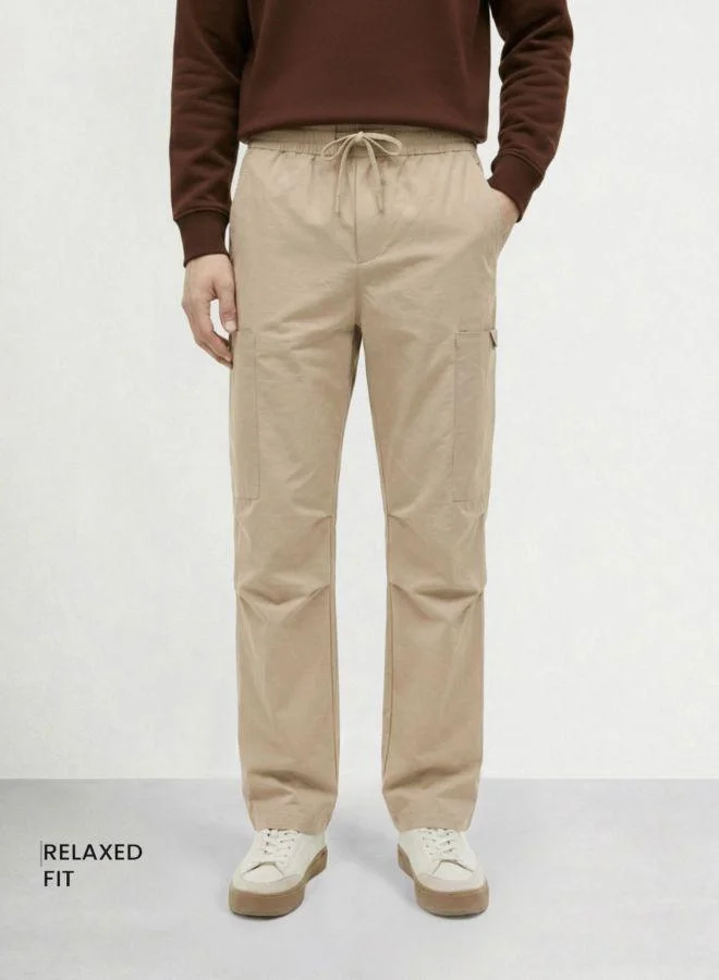 The Indian Garage Co Men Relaxed Fit Solid Patch Pocket Mid-Rise Cargo Trousers